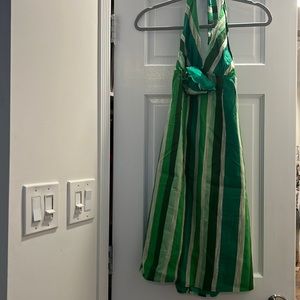 Size small adorable halter dress.